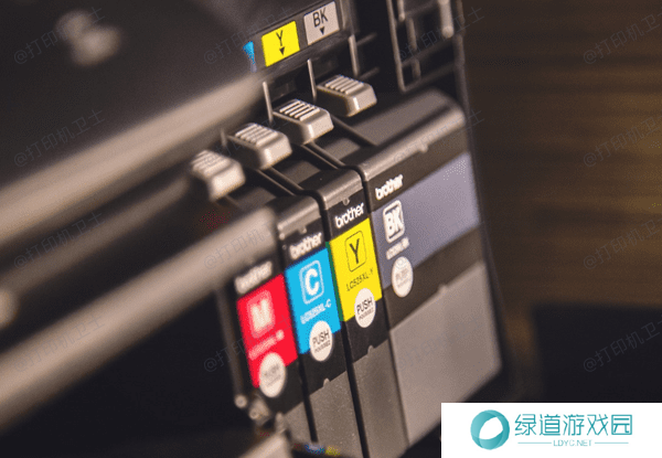 检查墨盒和墨水 检查墨盒和墨水